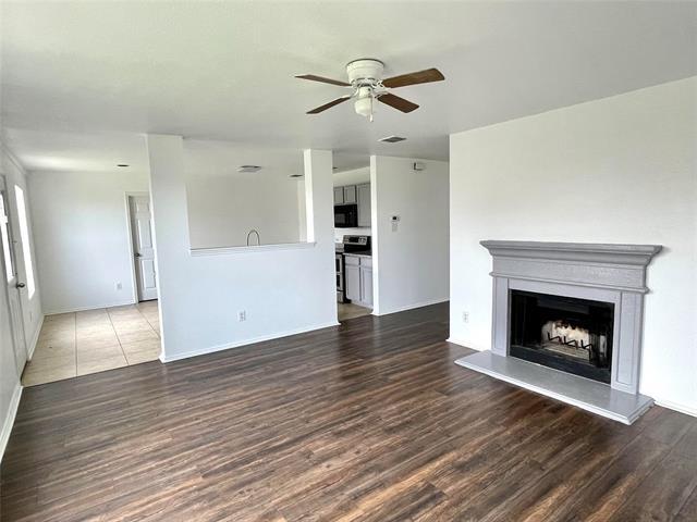 Foto del edificio - 12413 Arbor Lake Rd