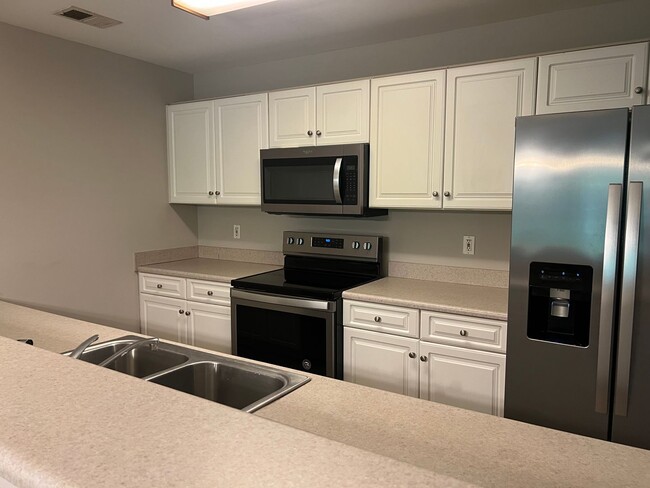 Building Photo - BAY MEADOWS @ CAROLINA FOREST