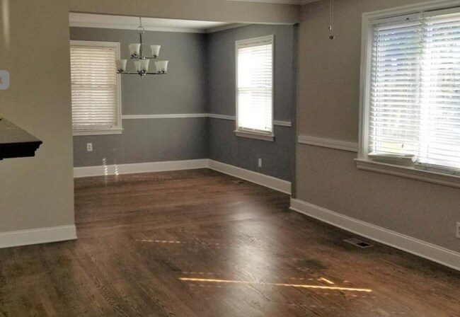 Foto del edificio - Newly Renovated 3 Bed 3 Bath in Desirable ...