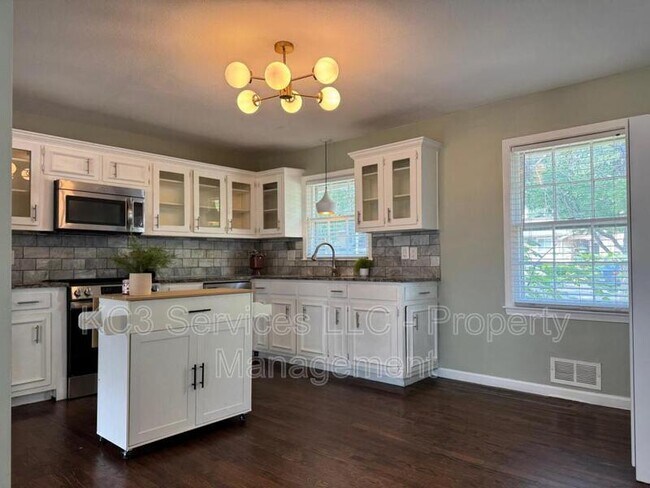 Foto del edificio - 10419 College Ave