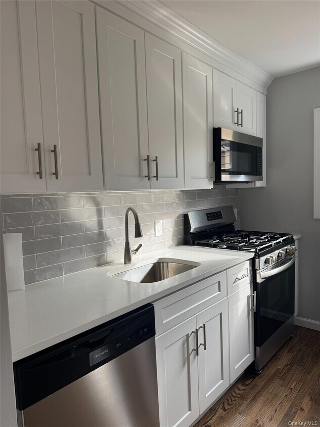 Foto del edificio - 318 Vincent Ave