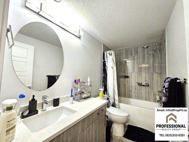 Photo du bâtiment - 8020 Kiriak Link SW