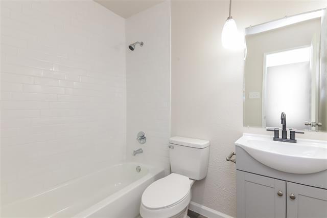 Foto del edificio - 713 Arbor Downs Dr