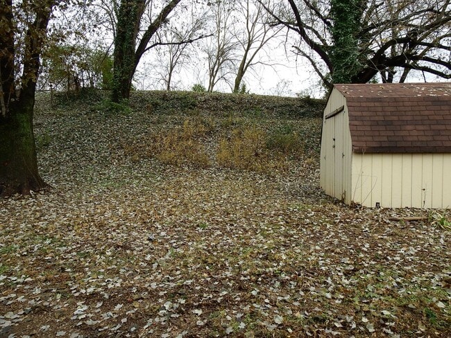 Photo - 9813 East Ave House