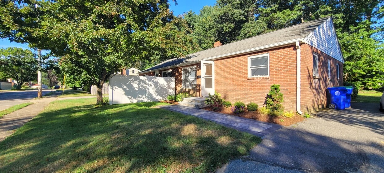 Photo - 45 Manzella Ct (Rockland, MA)