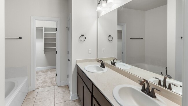 Foto del edificio - 17634 Hoods Ridge Dr