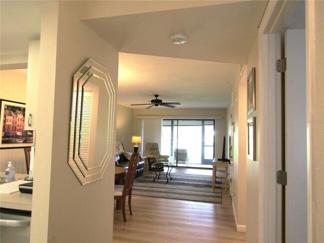 Building Photo - 2989 Taywood Meadows