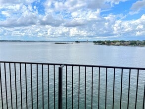 Building Photo - 7037 Kingston Cove Ln