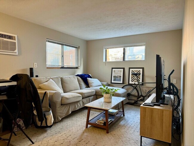 Foto del edificio - 70 Lawrence St