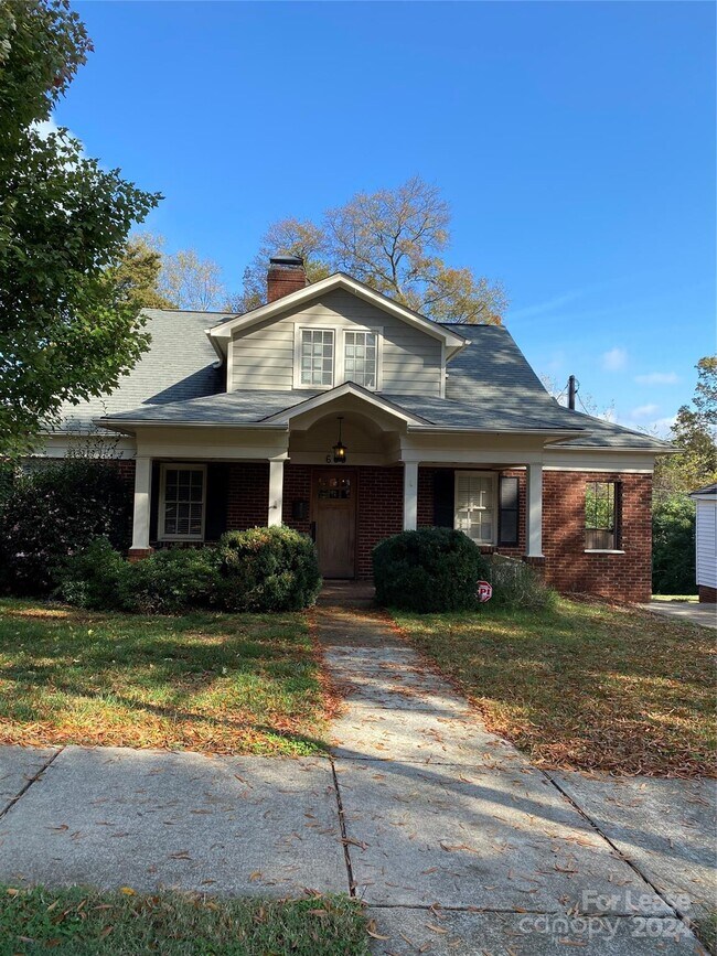 Building Photo - 609 McDonald Ave