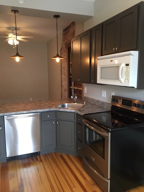 Kitchen looking into living room - 219 5th St