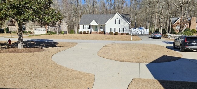 Building Photo - 106 Antler Ln