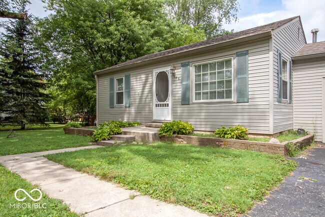 Foto del edificio - 986 Rita Dr