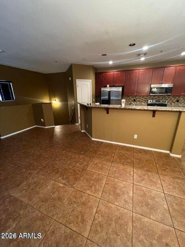Foto del edificio - 8153 W Groom Creek Rd
