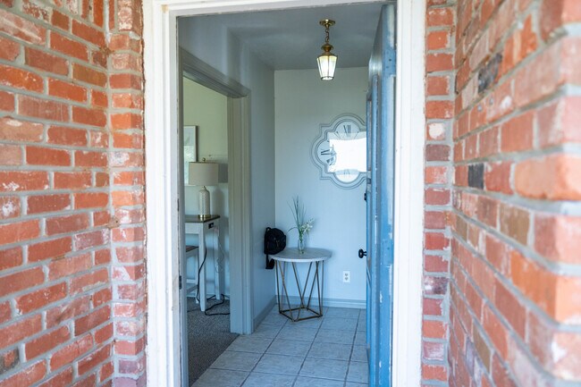 Foto del edificio - 8951 NW 206th St