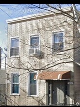 Building Photo - 1651 Hunt Ave