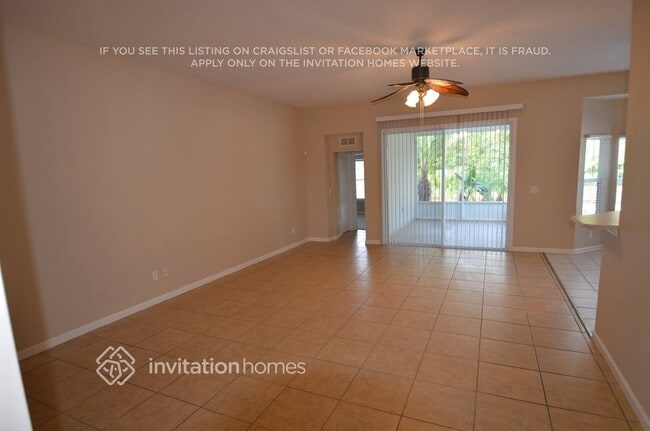 Building Photo - 204 Hidden Lake Dr