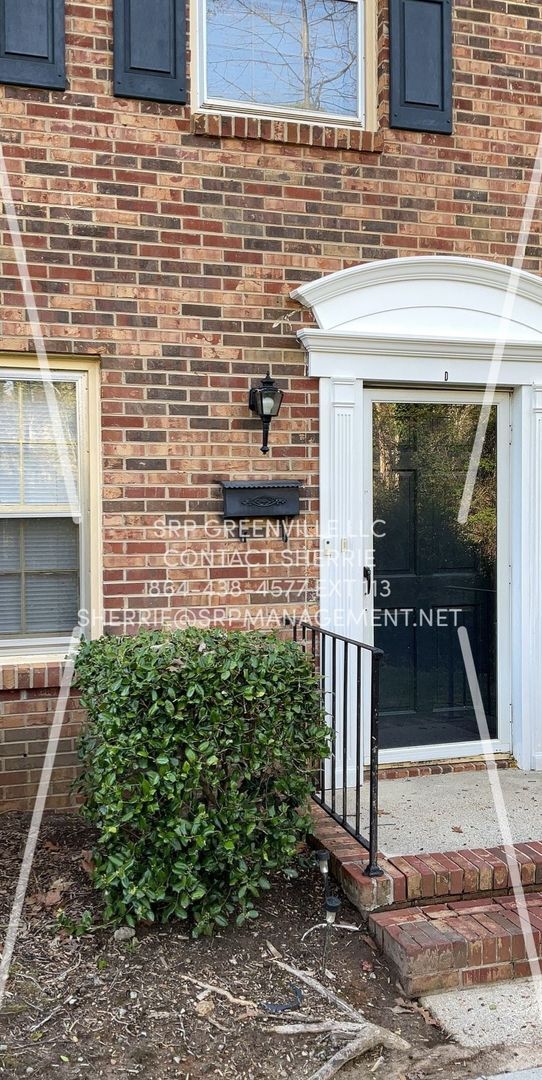 Building Photo - 1/2 Off First Month Rent Special!!2 bedroo...