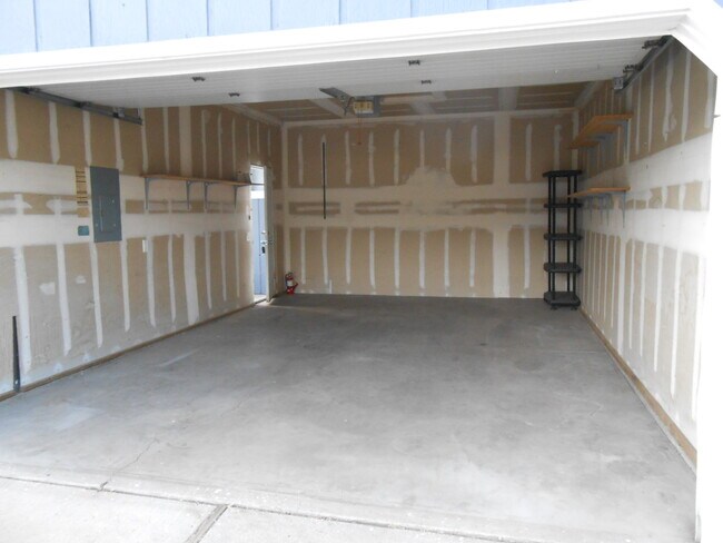 Foto del edificio - 21281 NE Butler Market Rd