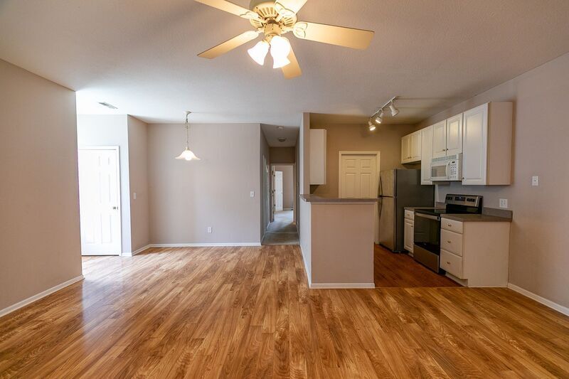 Foto principal - 1567-1569 Glenn Ave