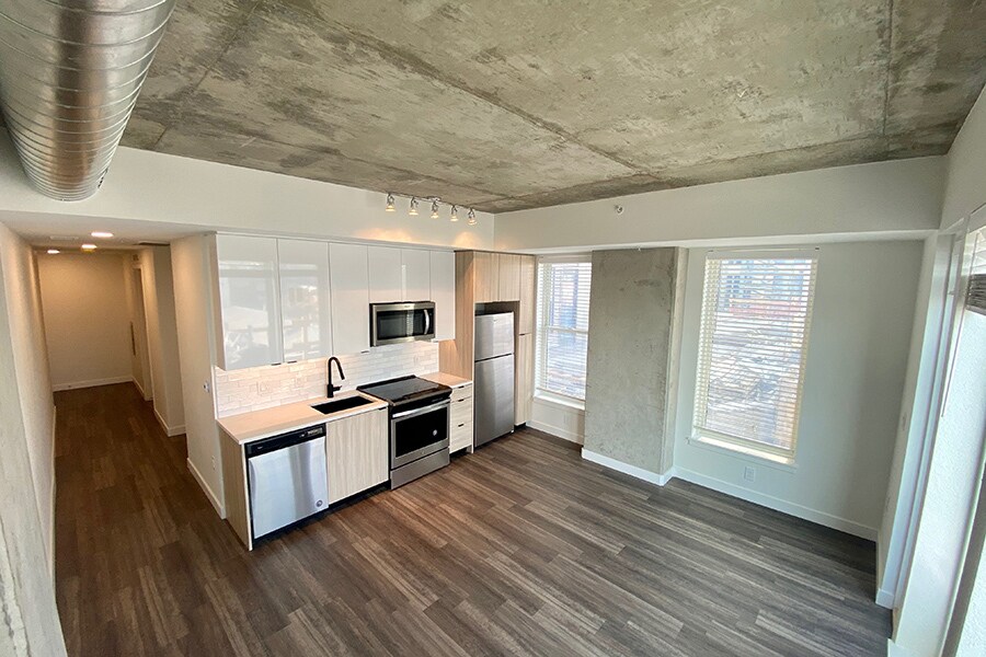 Primary Photo - 3201 Walnut St