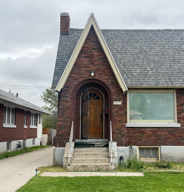 Building Photo - 2659 Brinker Ave