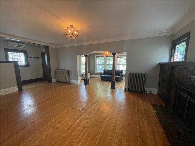 Foto del edificio - 3310 Holmes Ave