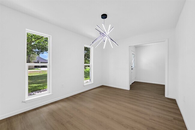 Foto del edificio - 7114 Fox Run Dr