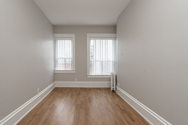 Photo du bâtiment - 150 Fermanagh Ave