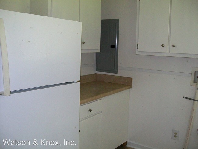Foto del edificio - 311-311 Rose Ln