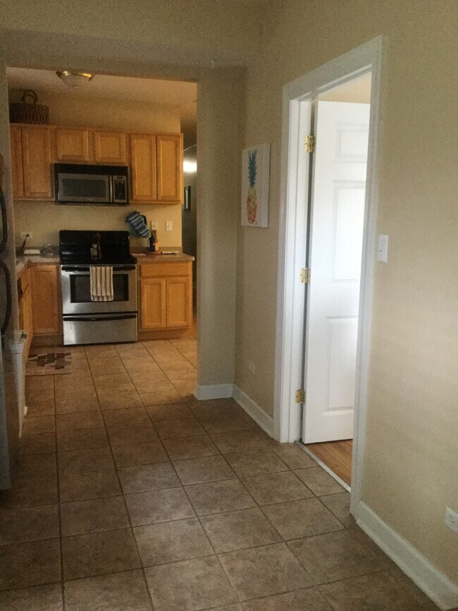 Foto del edificio - 1327 N Ashland Ave