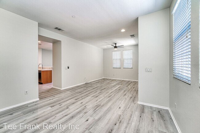 Building Photo - 3 br, 2.5 bath House - 28378 Socorro St #122