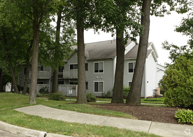 Building Photo - Woodrun Apartments