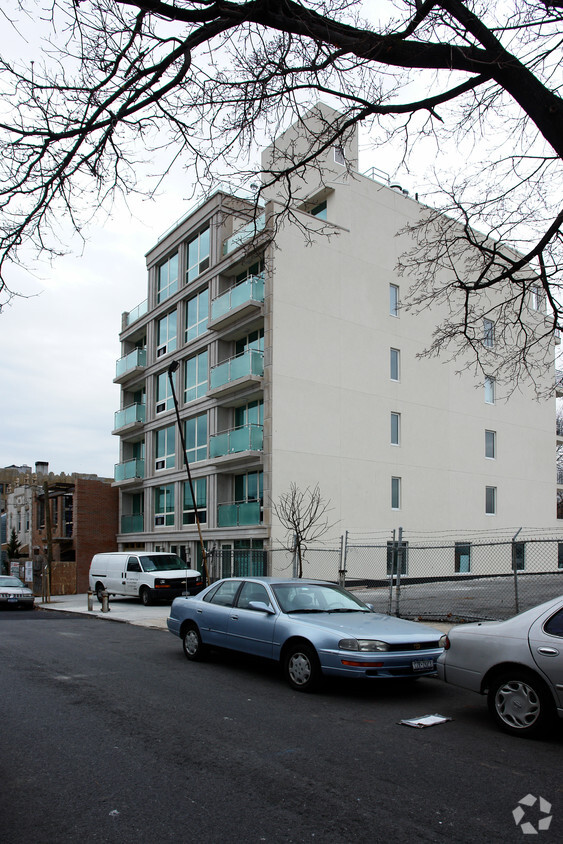 Building Photo - 26-38 28th St