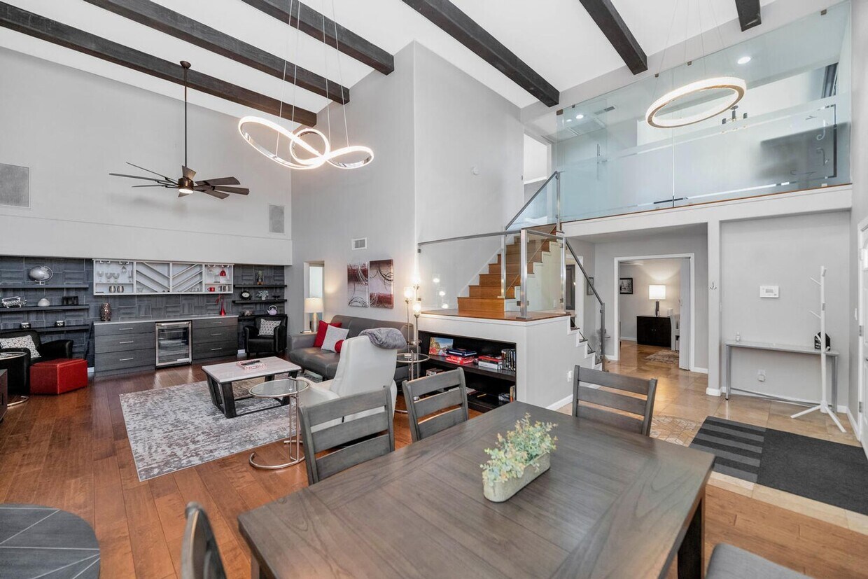 Primary Photo - Rates Vary: $4,495 - $6,495