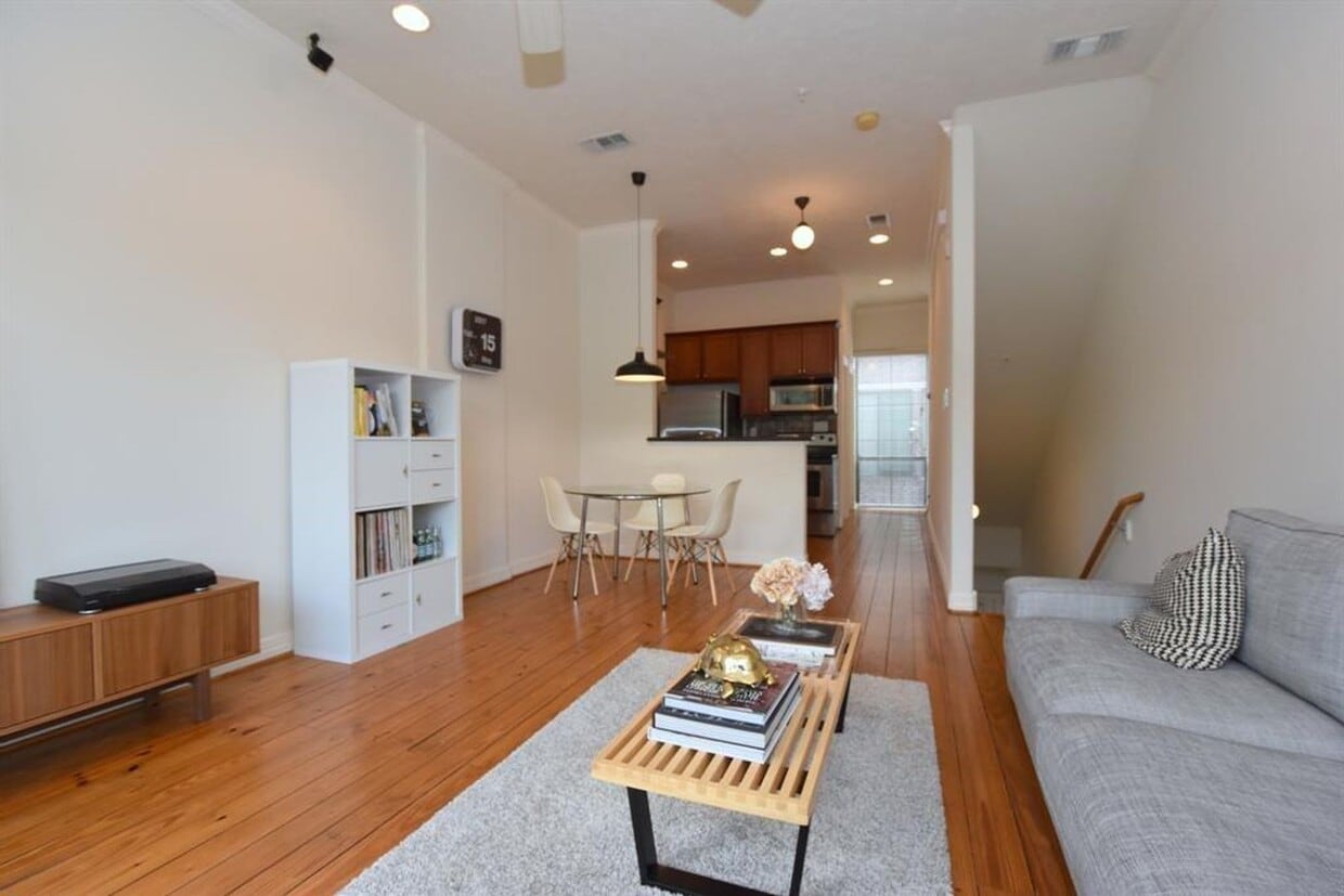One-of-a-Kind Townhome in Desirable Midtown! - One-of-a-Kind Townhome in Desirable Midtown!