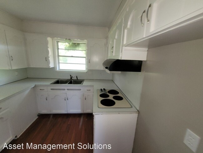 Building Photo - 5 br, 1.5 bath House - 4904 NW 29th St.