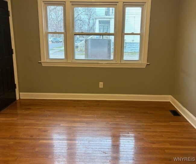 Building Photo - 2096 Seneca St