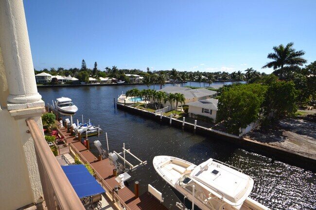 Foto del edificio - 3063 Waterside Cir