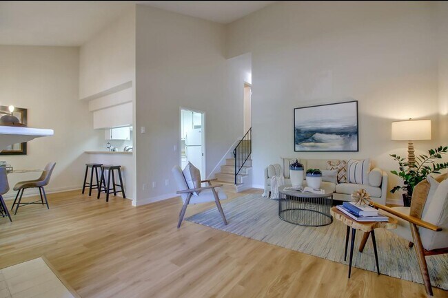 Foto del edificio - 915 Apricot Ave