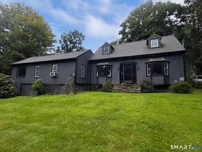 Building Photo - 32 Chestnut Hill Rd