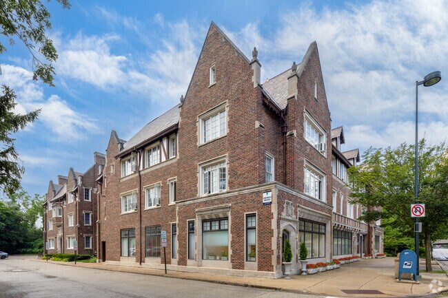 Building Photo - 454-462 Winnetka Ave