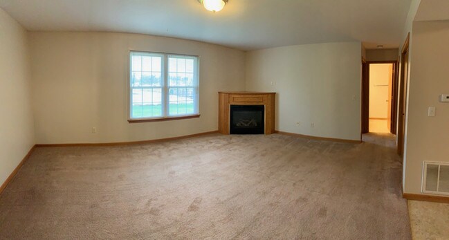 Building Photo - Apartment in Washington