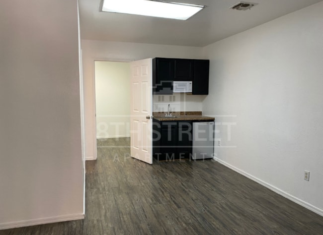 Building Photo - 3333 W 8th St