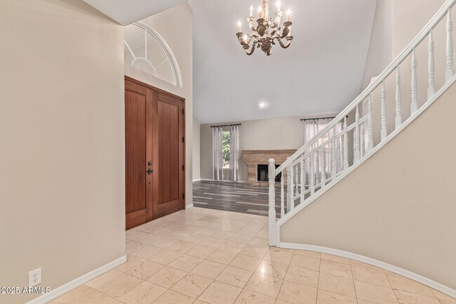 Foto del edificio - 1211 E Desert Flower Ln