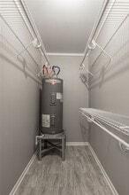 Building Photo - 2809 Sam Houston Ave