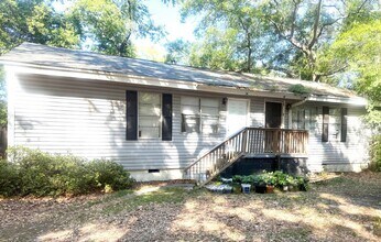 Building Photo - 1327 Leaphart St
