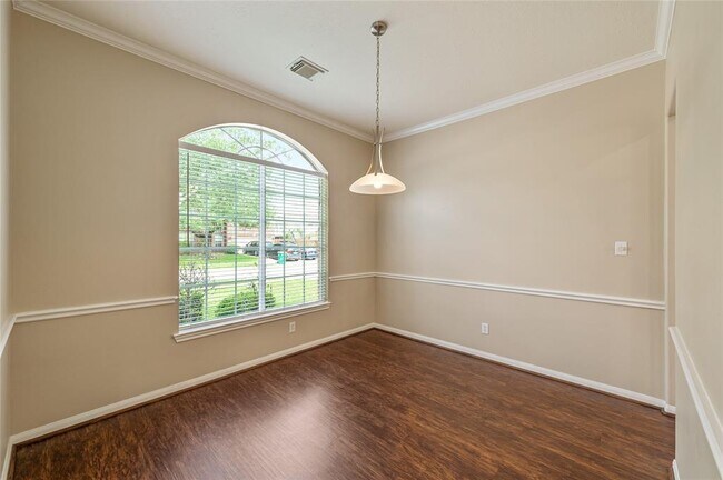 Foto del edificio - 1123 Eastbourne Ln