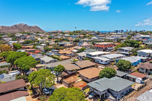 Building Photo - 930 16th Ave