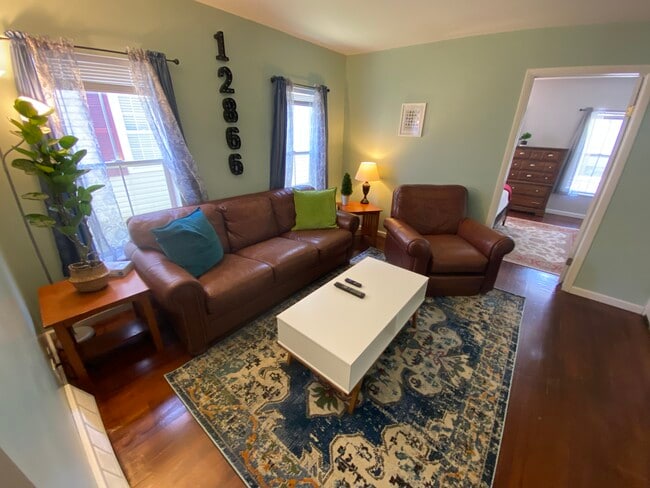 Building Photo - 133 Washington St